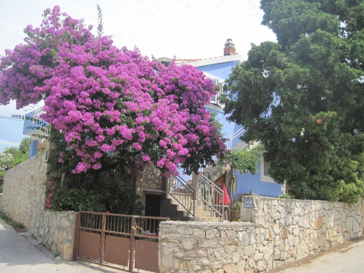 Apartments By The Sea Maslinica, Solta - 14748 Εξωτερικό φωτογραφία