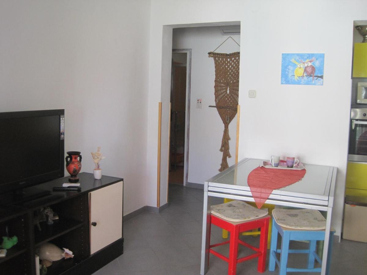 Apartments By The Sea Maslinica, Solta - 14748 Εξωτερικό φωτογραφία
